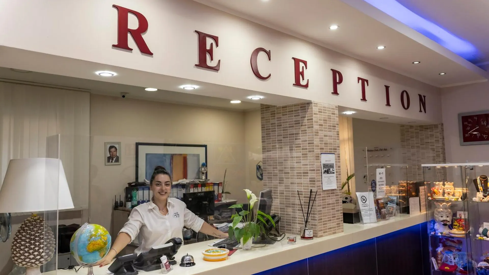 Mg Palace Hotel Costa Del Sole Agnone Bagni Italia